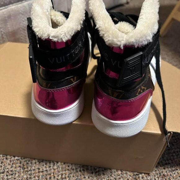 LOUIS VUITTON RIVOLI HIGH TOP SNEAKERS - Picture 2 of 6